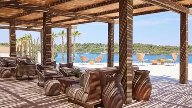 Ikos Porto Petro