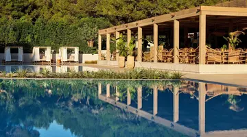 Ikos Porto Petro