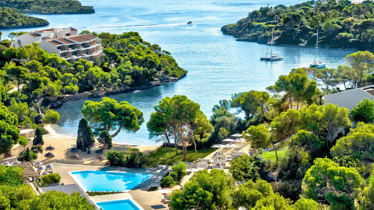 Ikos Porto Petro