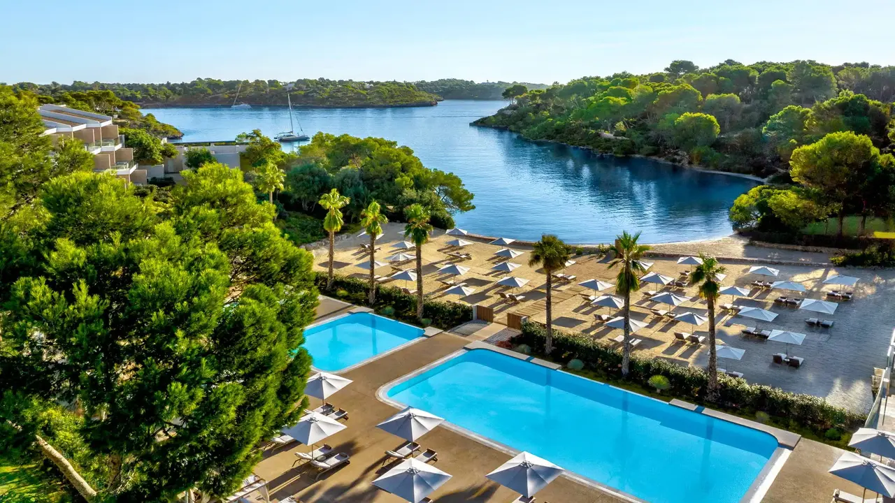 Ikos Porto Petro