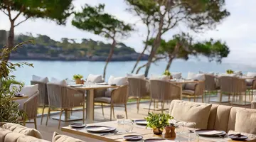 Ikos Porto Petro