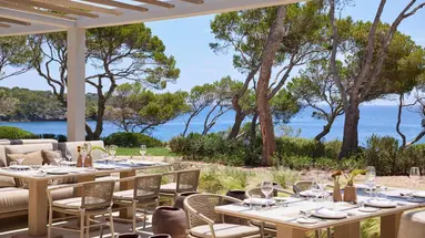 Ikos Porto Petro