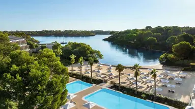 Ikos Porto Petro