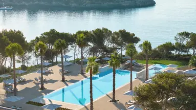 Ikos Porto Petro