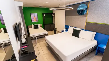IKYK Hotel - IK Collection