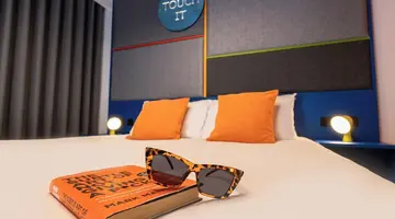 IKYK Hotel - IK Collection