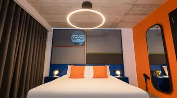IKYK Hotel - IK Collection