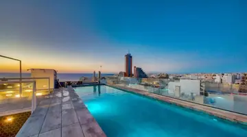 Ikyk Hotel