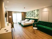 Iliad Hotel