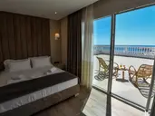 Iliad Hotel