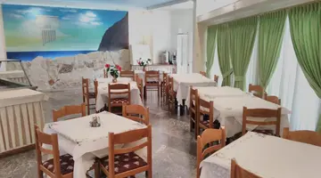 Ilios Hotel