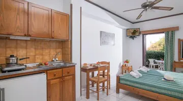 Iliostasi Beach Apartments