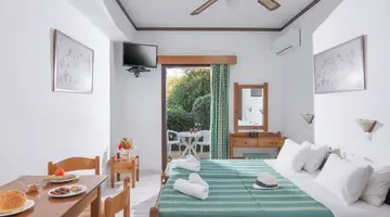 Iliostasi Beach Apartments