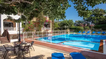 Iliostasi Beach Apartments