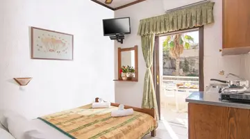 Iliostasi Beach Apartments