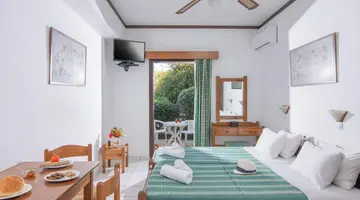 Iliostasi Beach Apartments