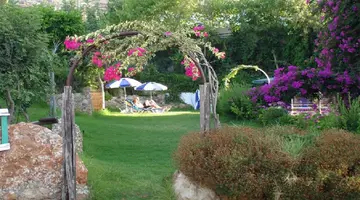 Iliostasi Beach Apartments