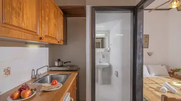 Iliostasi Beach Apartments