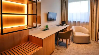 Ilonn Hotel