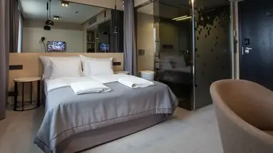Ilonn Hotel
