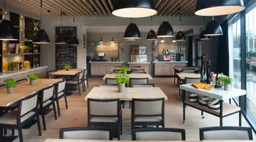 Ilonn Hotel