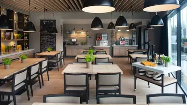 Ilonn Hotel