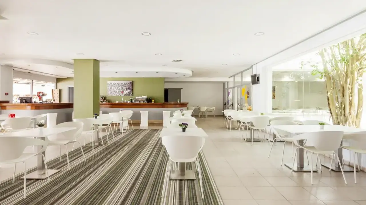 Ilunion Menorca Hotel