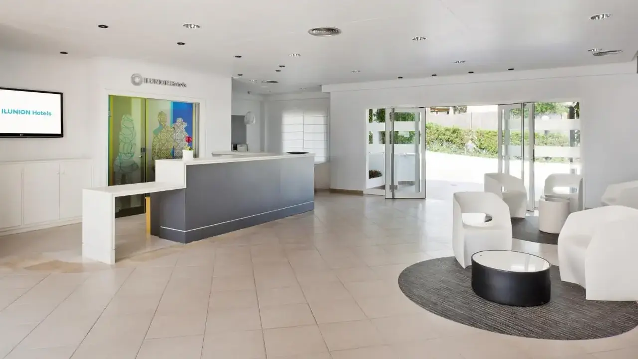 Ilunion Menorca Hotel