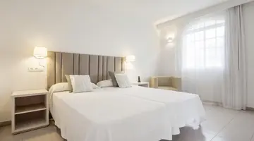Ilunion Menorca Hotel