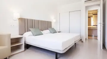 Ilunion Menorca Hotel