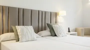 Ilunion Menorca Hotel
