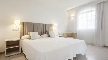 Ilunion Menorca Hotel
