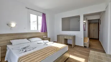 Ilyssion Hotel