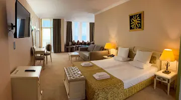 IMPERIAL PALACE (ex.VICTORIA PALACE HOTEL)