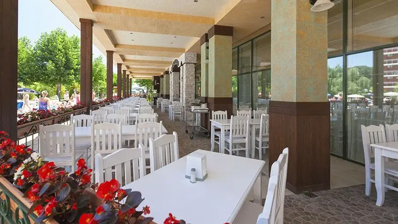 IMPERIAL RESORT