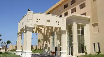 Imperial Shams Abu Soma ****