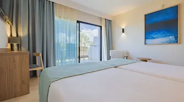 Impressive Playa Granada Golf