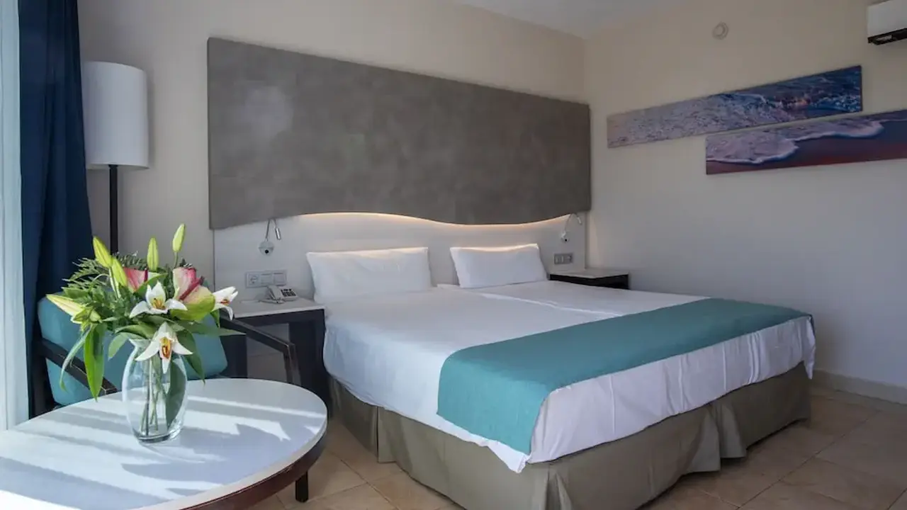Impressive Playa Granada Golf