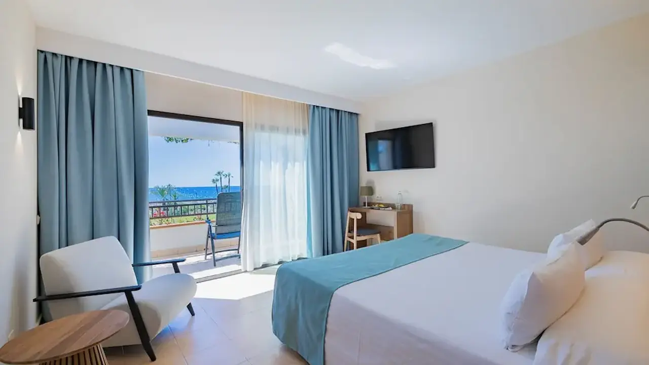 Impressive Playa Granada Golf