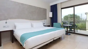 Impressive Playa Granada Golf