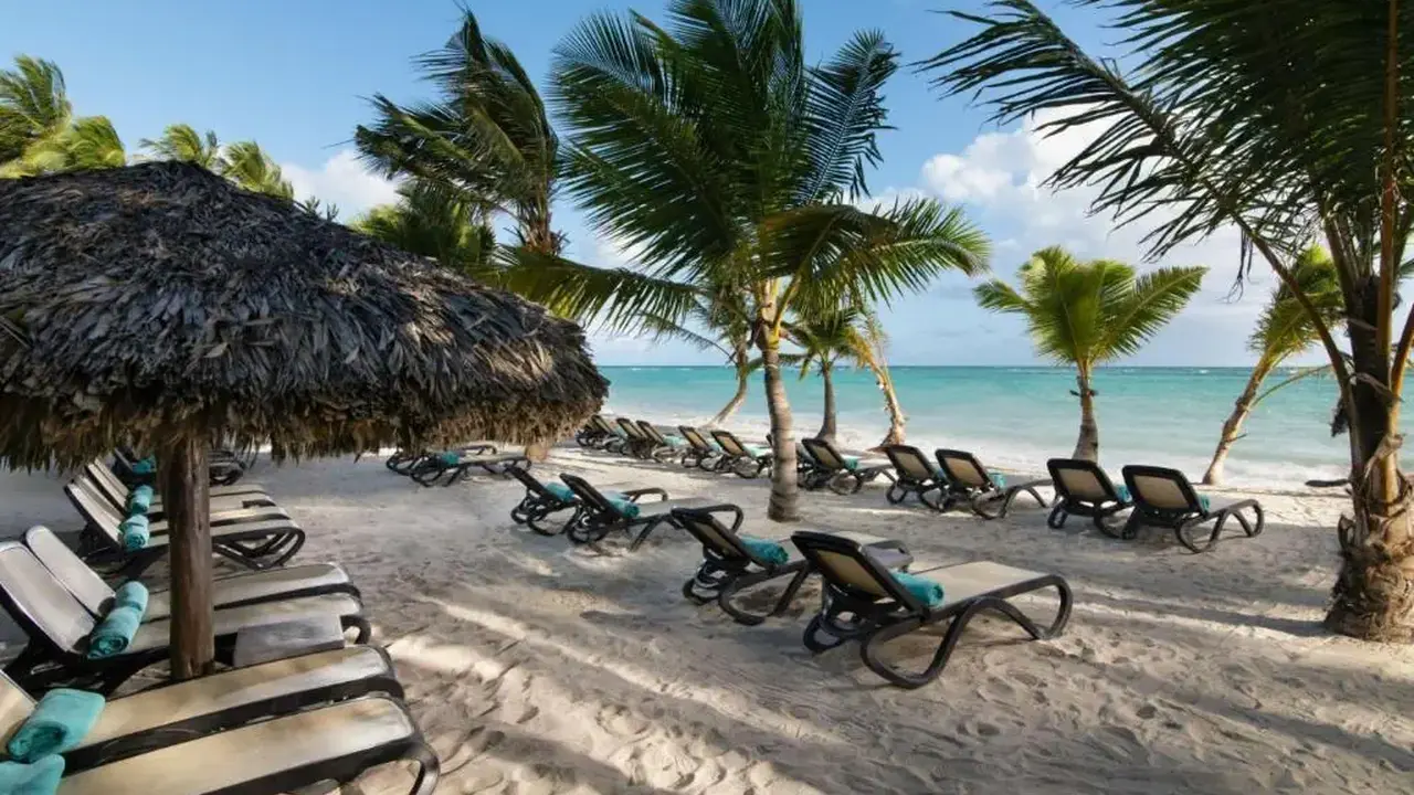 IMPRESSIVE PREMIUM RESORTS & SPAS
