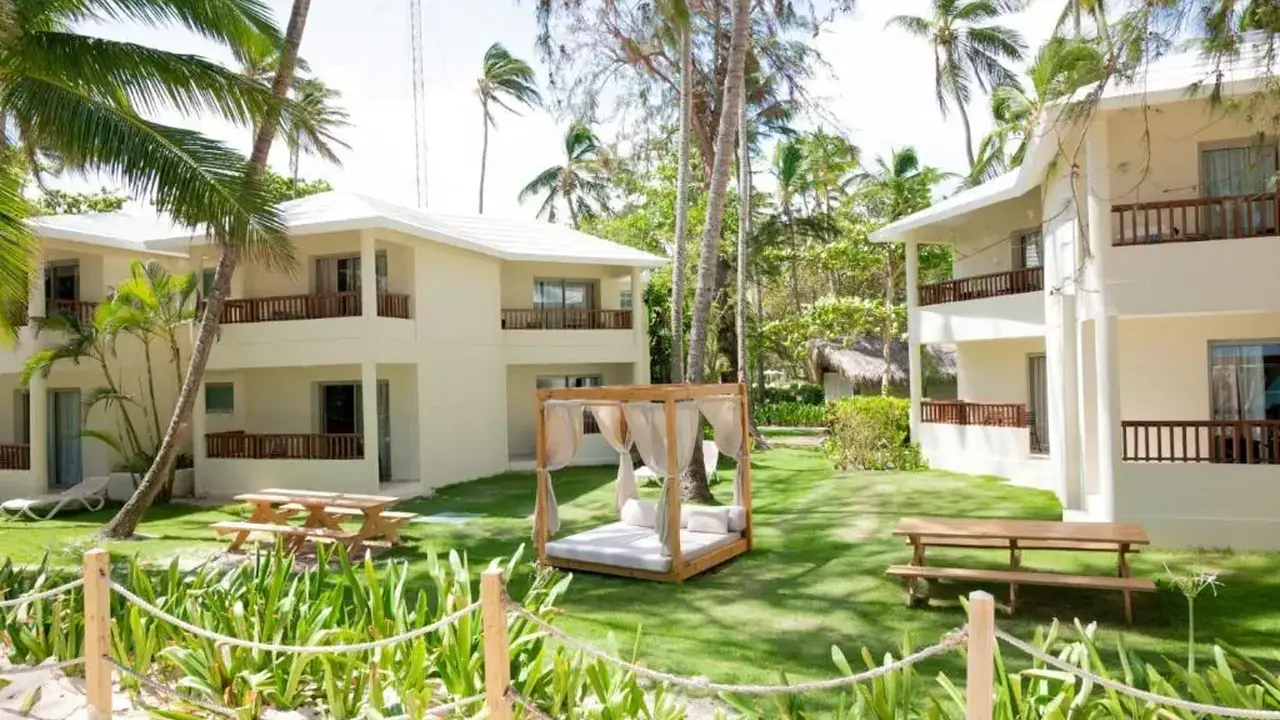 IMPRESSIVE PREMIUM RESORTS & SPAS