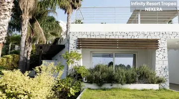 INFINITY RESORT TROPEA