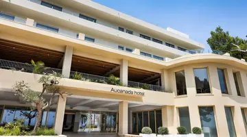 INMOOD AUCANADA HOTEL