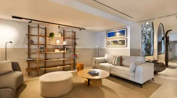 INMOOD AUCANADA HOTEL