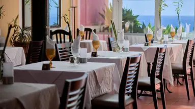 Inn & Art Hotel Gallery