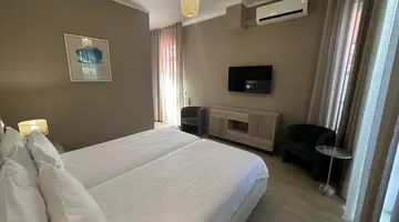 Inn & Art Hotel Gallery