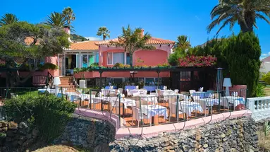 Inn & Art Hotel Gallery