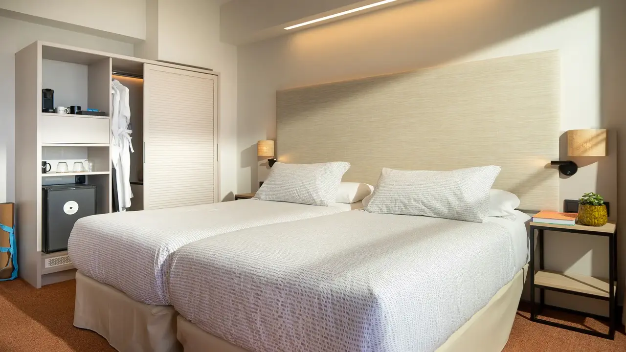 INNSIDE COSTABLANCA