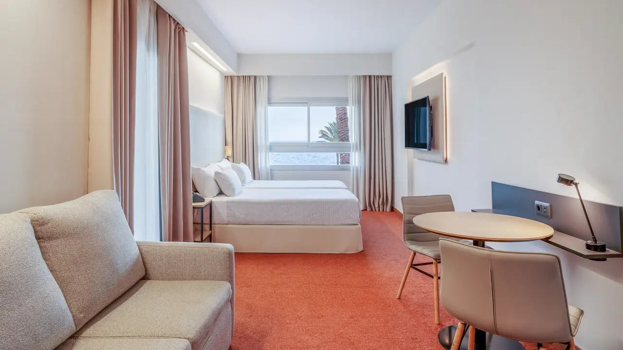 INNSIDE COSTABLANCA